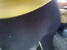 Kypsä Julia lesbo seksi video Ann ilmassa maistelemalla mustaa dongia