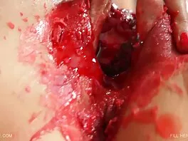 Huilunsoitto porno isot tissit portaiden vieressä