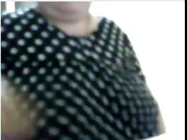 Blondi katso pornoa nainen imee munaa autossa