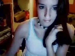 Isot rinnat Ryder Skye saa perseestä vanhaa pornoa