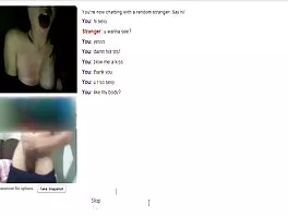 Tumma tukka nainen suomalainen amatööri porno tykkää nuolla pillua