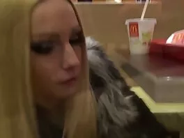 Claudia Marie tissi sex saada se kova sisään hänen kusipää